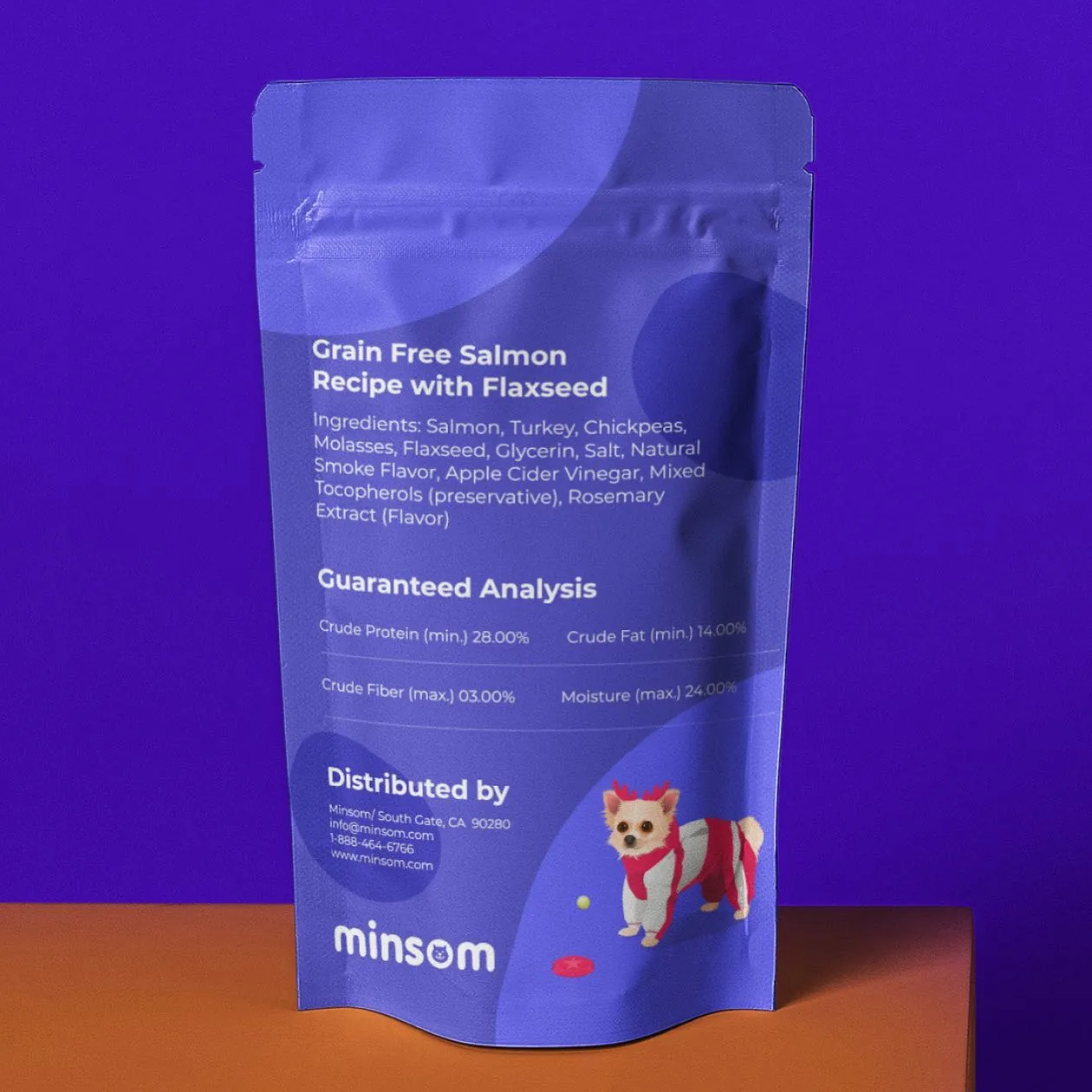 Back of a Minsom pouch: ingredients, guaranteed analysis and a chihuahua