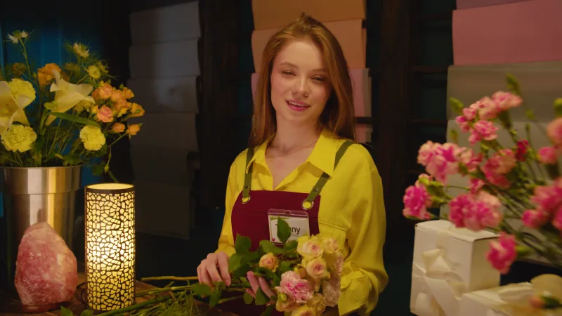 Looknet commercial still: a florist found a job on Looknet