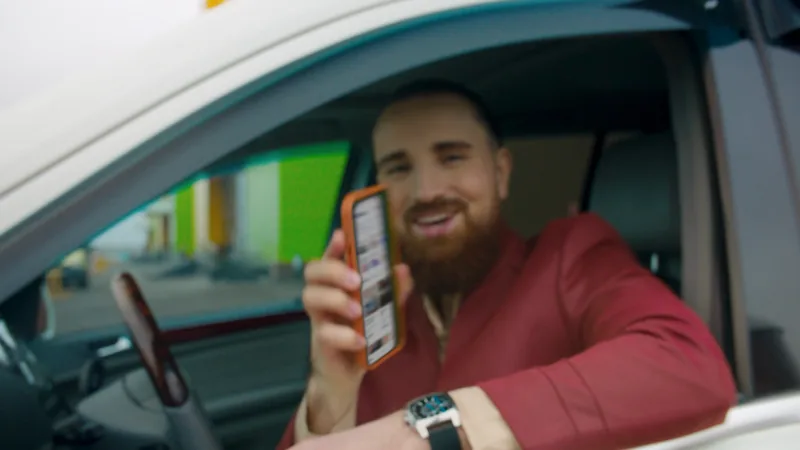Looknet commercial still: a young man bought that car on Looknet