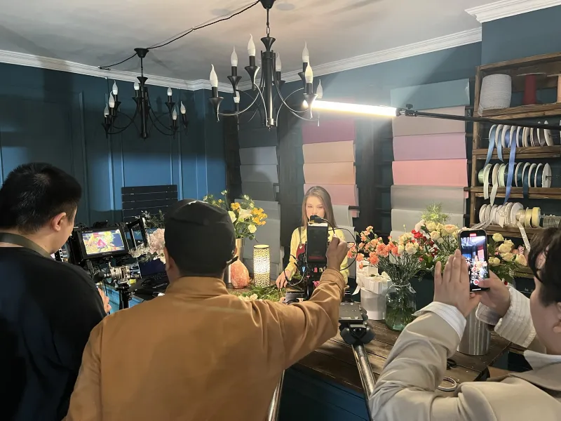 Filming the Looknet commercial