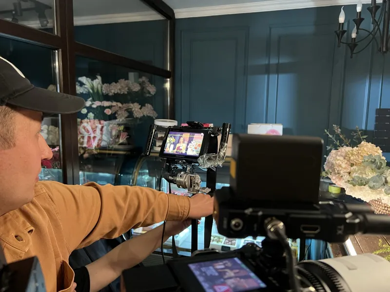 Behind the scenes of the Looknet commercial
