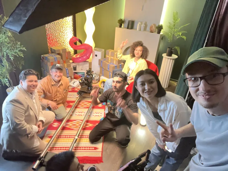 Filming the Looknet commercial