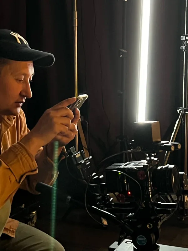 Behind the scenes of the Looknet commercial